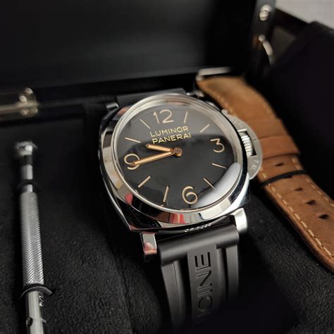 panerai 605 vs 372|panerai luminor 1950.